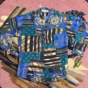 VINTAGE SILK BUTTON UP SHIRT PATTERED